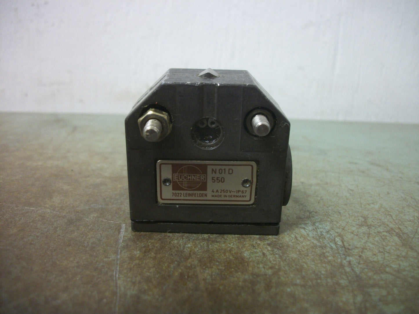 EUCHNER LIMIT SWITCH N01D 550