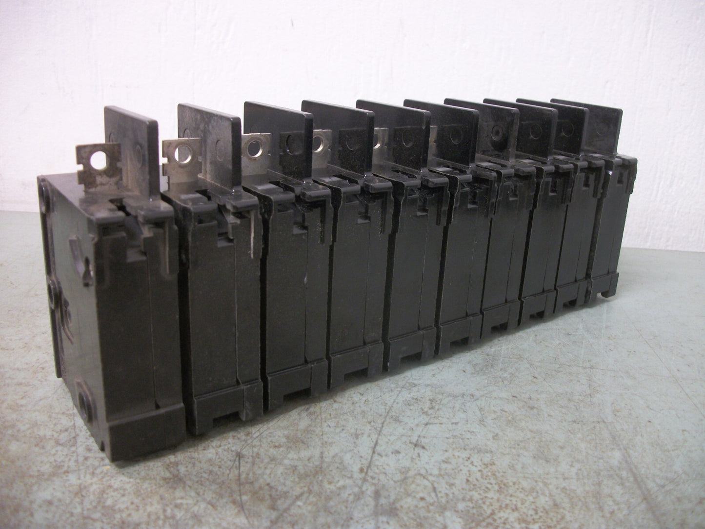 SIEMENS LOT OF 10 BQ CIRCUIT BREAKERS BQ1B020 20AMP 240VOLT 1POLE