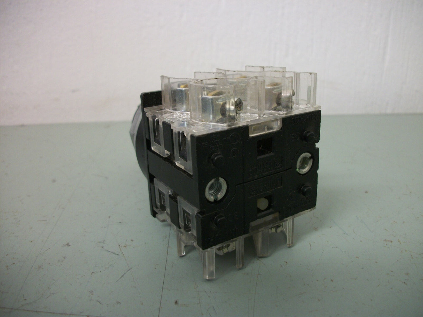 GE 3-POSITION MAINTAINED SELECTOR SWITCH CR104P