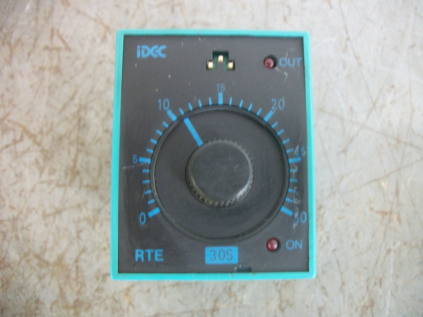 IDEC ELECTRONIC TIMER RTE-BN1 10AMP 120VOLT 0-30SEC