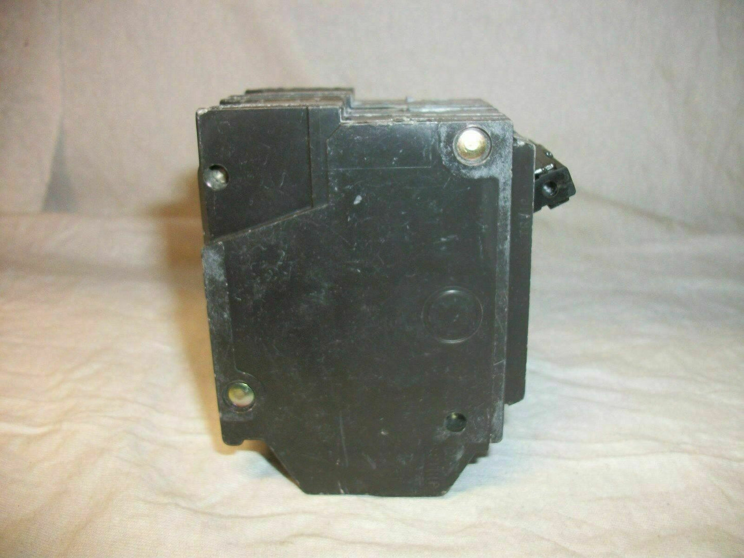 GE THHQL CIRCUIT BREAKER THHQL2115 15AMP 240VOLT 2POLE 22kA *NOB*