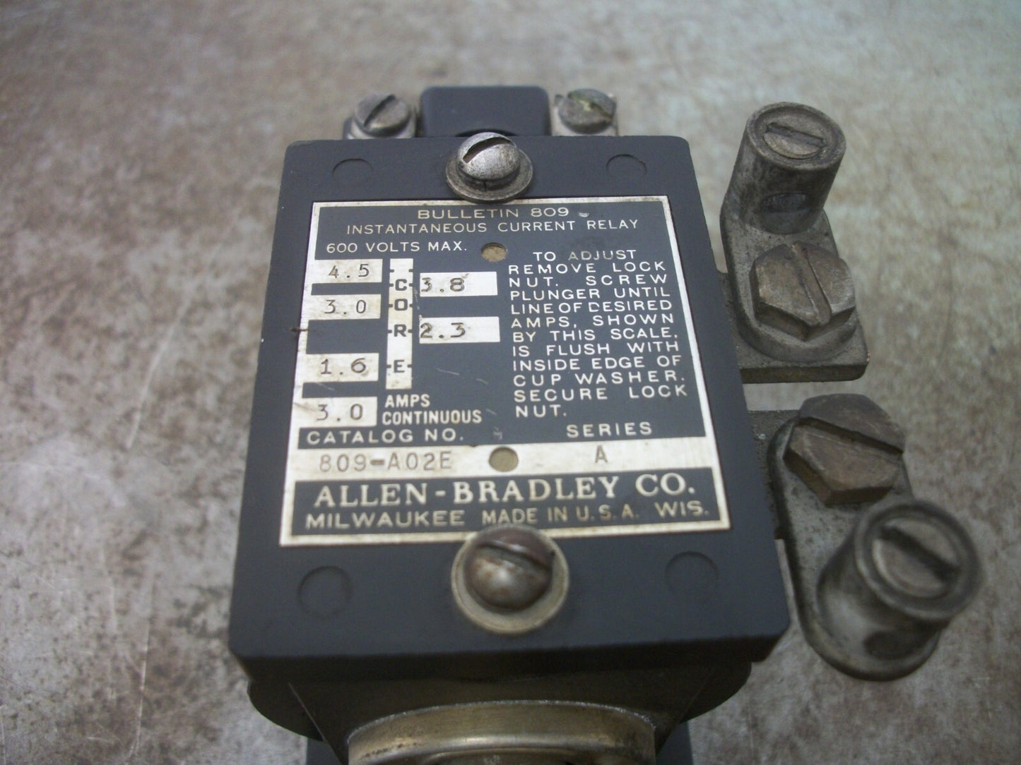 ALLEN-BRADLEY INSTANTANEOUS TRIP RELAY 809-A02E 3AMP 600VOLT