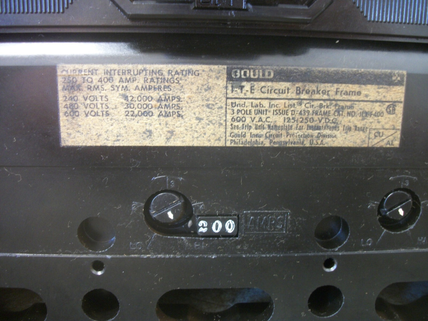 SIEMENS ITE JL3 CIRCUIT BREAKER JL3F400 400AMP 600VOLT 3POLE W/200A TRIP