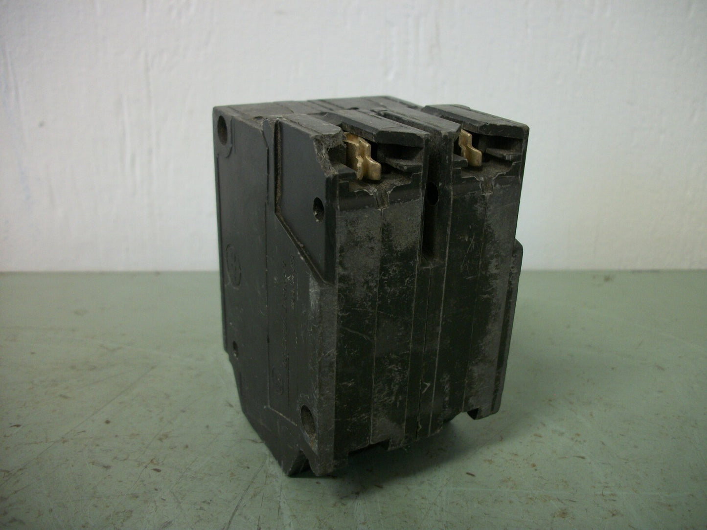 GE THQL CIRCUIT BREAKER THQL2130 30AMP 240VOLT 2POLE