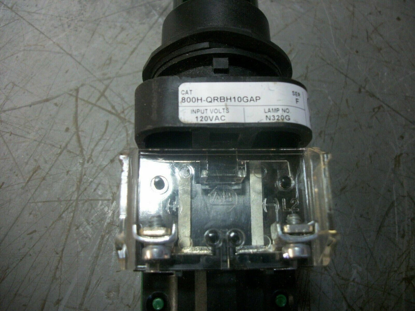 ALLEN-BRADLEY GREEN ILLUMINATED PUSHBUTTON 800H-QRBH10GAP 120VOLT NOB