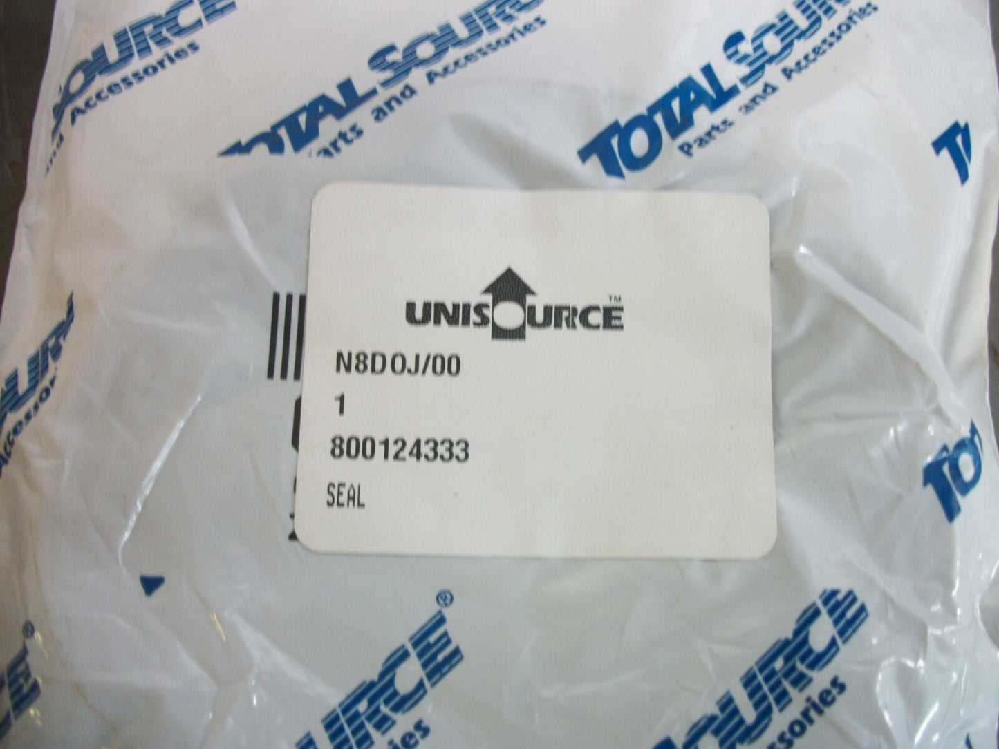 TOTAL SOURCE UNISOURCE LOT OF 2 OIL SEALS 800124333 NEW