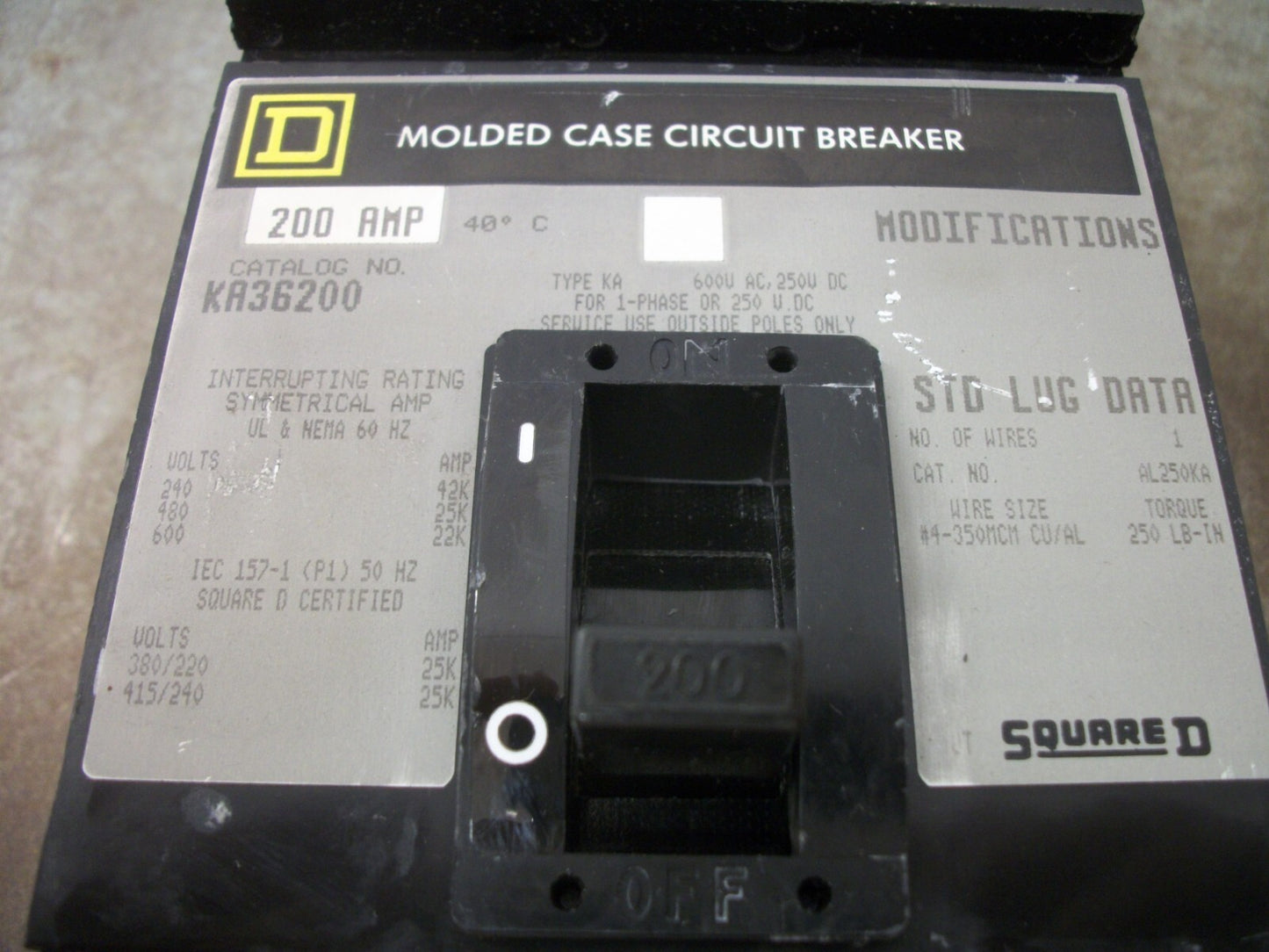 SQUARE D I-LINE KA CIRCUIT BREAKER KA36200 200AMP 600VOLT 3POLE GRAY