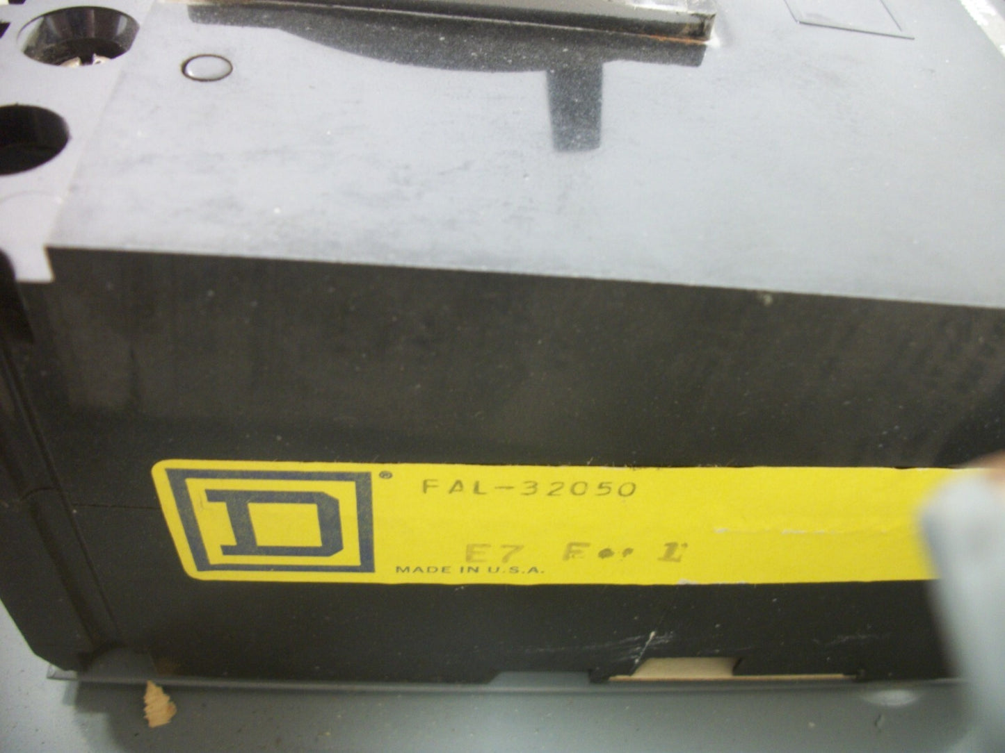 SQUARE D FA100S ENCL CIRCUIT BREAKER FAL32050 50AMP 240VOLT 3POLE REFURB