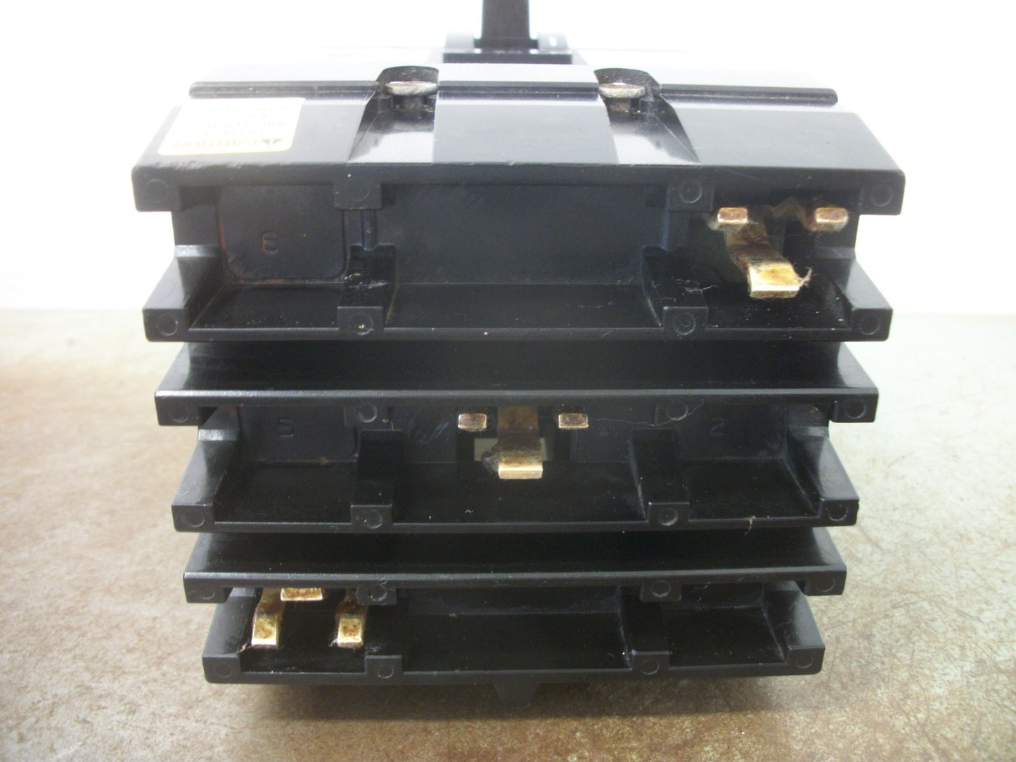 SQUARE D I-LINE FA CIRCUIT BREAKER FA36060 60AMP 600VOLT 3POLE GRAY