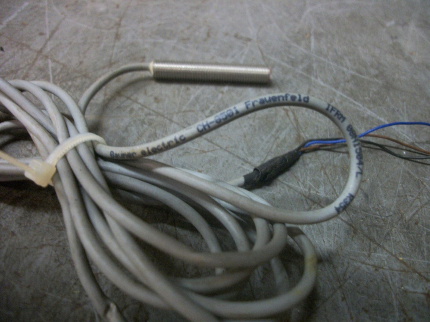 BAUMER PROXIMITY SWITCH CH-8501