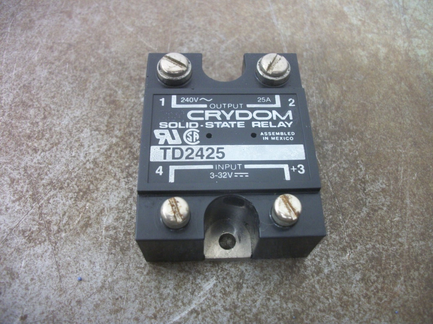 CRYDOM SOLID-STATE RELAY TD2425 240VAC 25AMP 3-32VDC