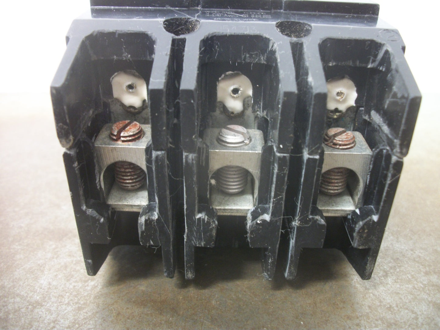 GE TEY CIRCUIT BREAKER TEY3100 100AMP 480VOLT 3POLE NOB