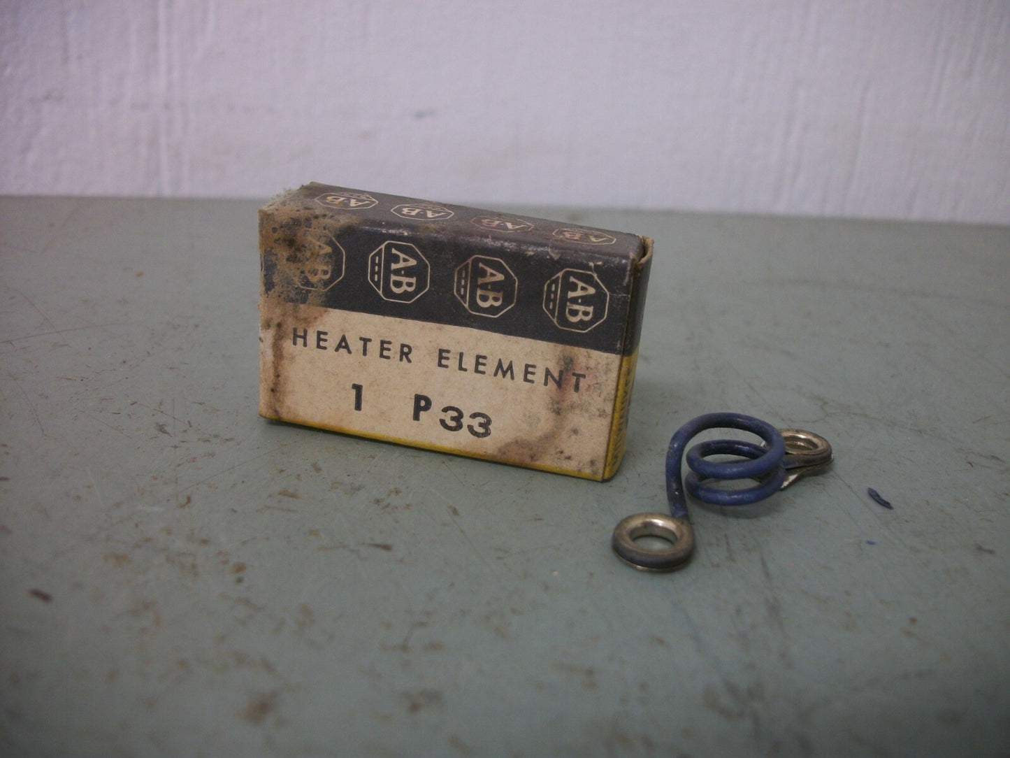 ALLEN-BRADLEY OVERLOAD RELAY THERMAL HEATER P33 NIB