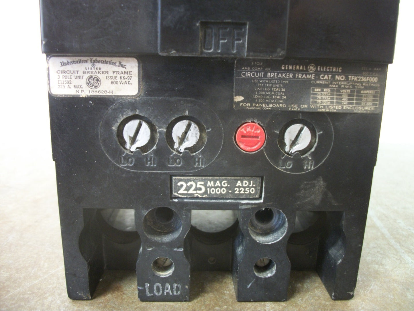 GE TFK CIRCUIT BREAKER TFK236F000 225AMP 600VOLT 3POLE W/225A TRIP