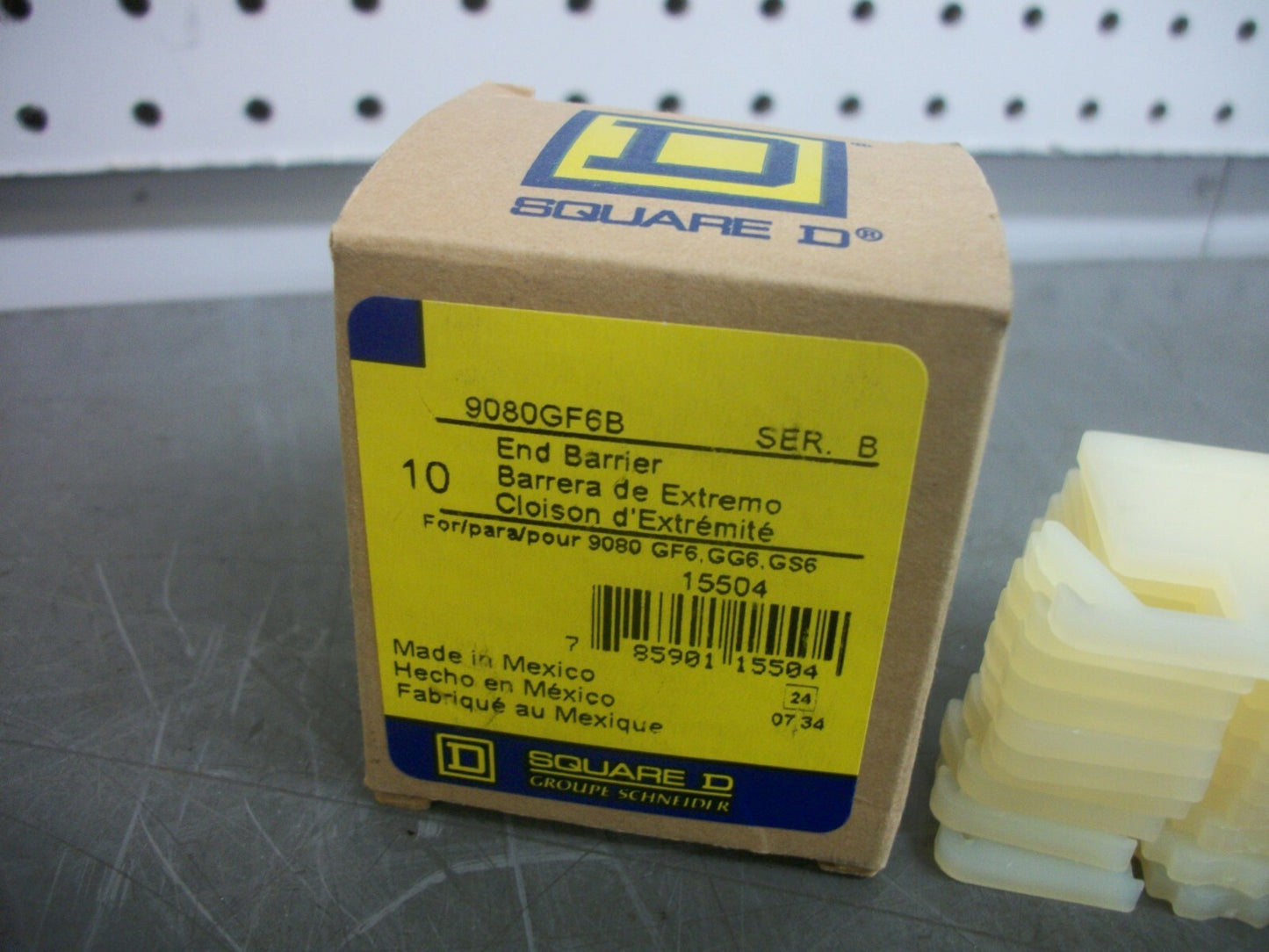 SQUARE D BOX OF 10 END BARRIERS 9080GF6B NIB