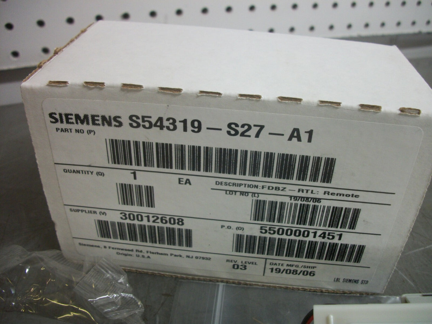 SIEMENS FDBZ-RTL REMOTE TEST SWITCH S54319-S27-A1 NIB
