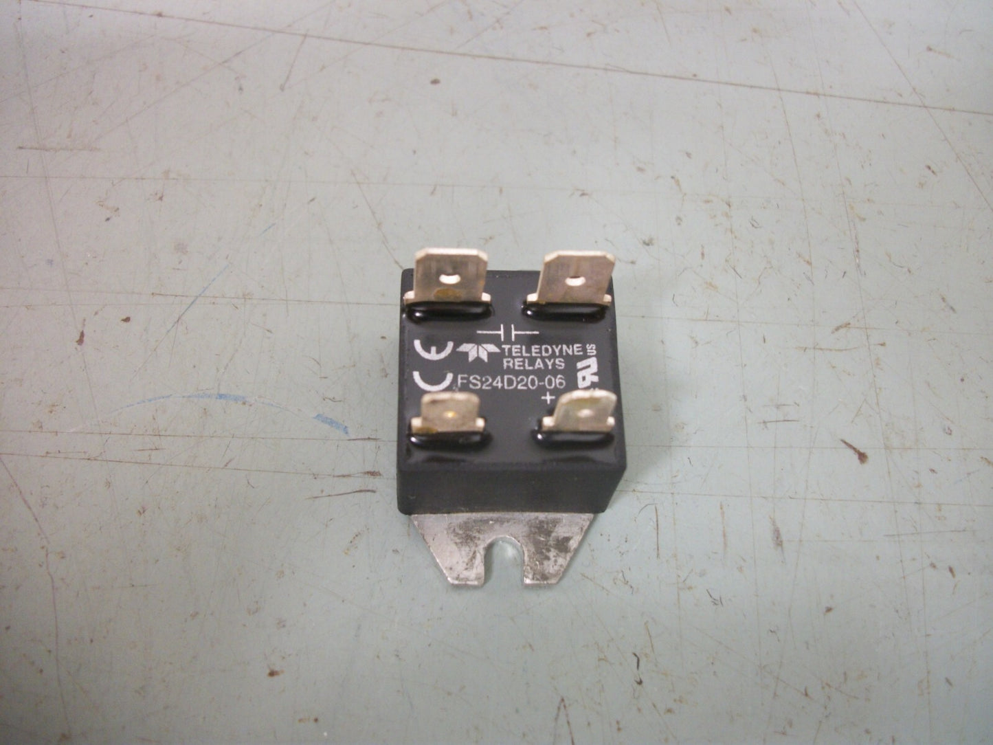 TELEDYNE SOLID STATE RELAY FS24D20-06 20AMP 12-280VAC 4-30VDC 3mA-30mA NOB