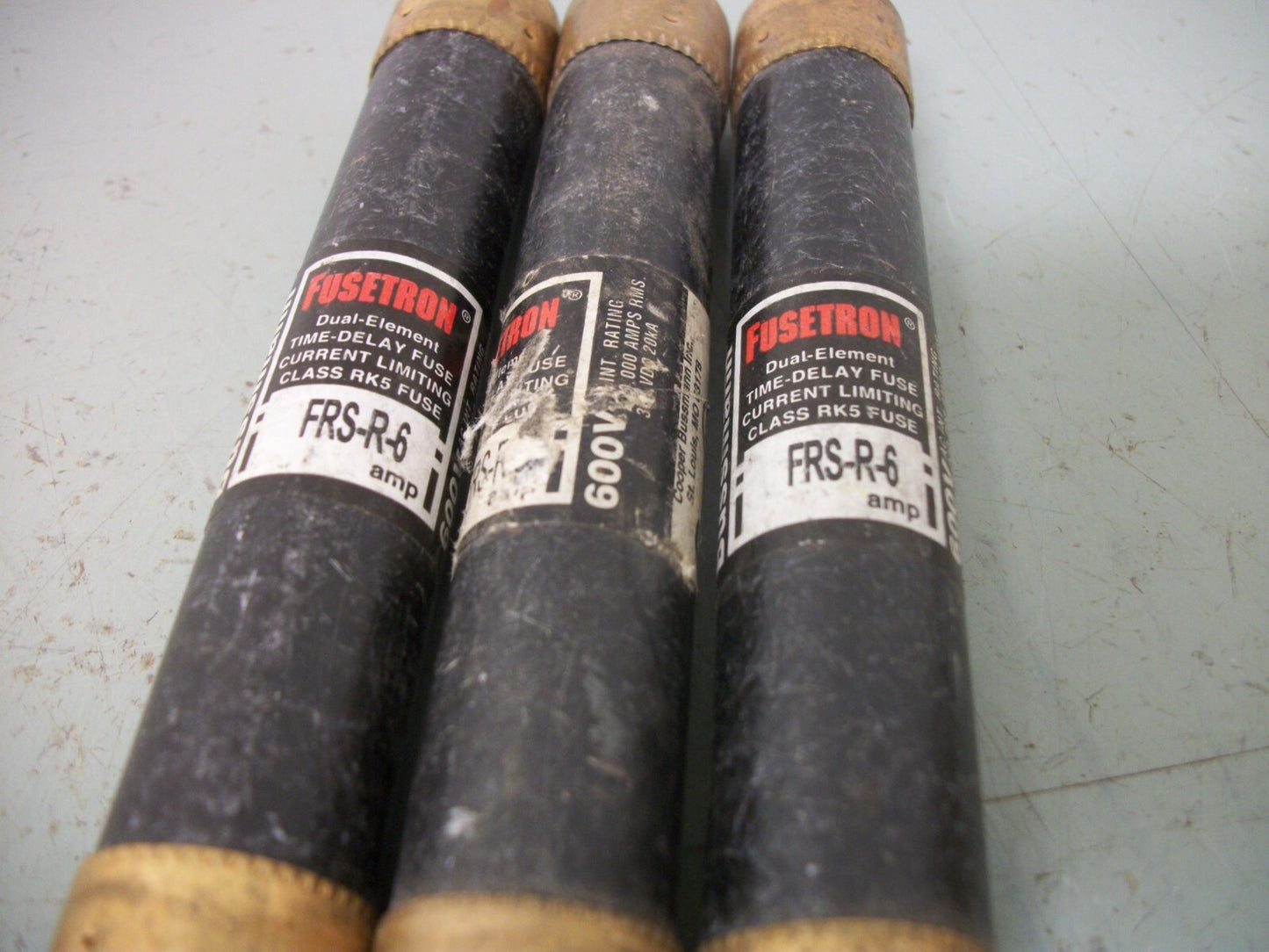 BUSSMANN LOT OF 3 FUSETRON FUSES FRS-R-6 6AMP 600VOLT