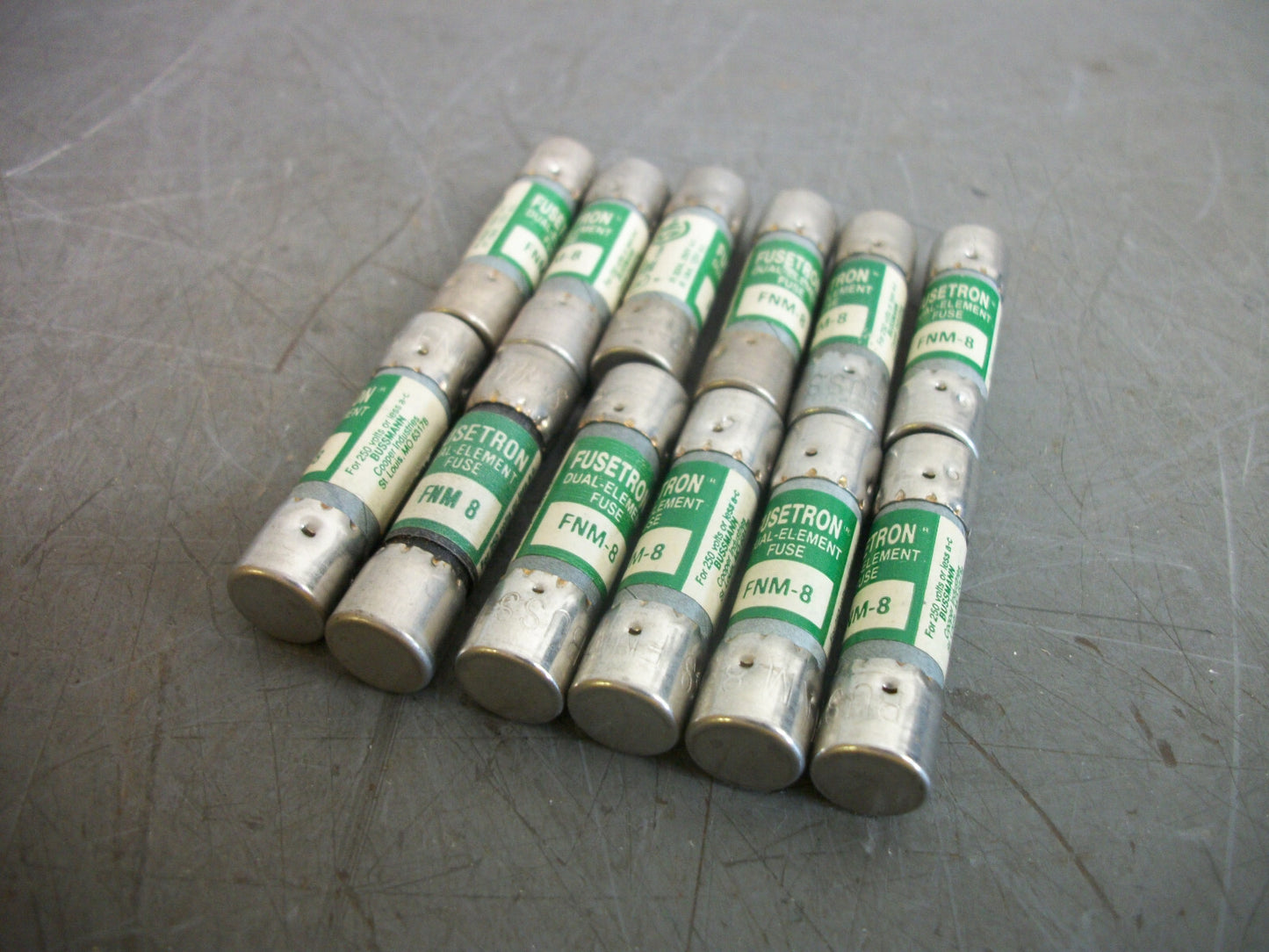 BUSSMANN LOT OF 12 FUSETRON FUSES FNM8 8AMP 250VOLT NOB