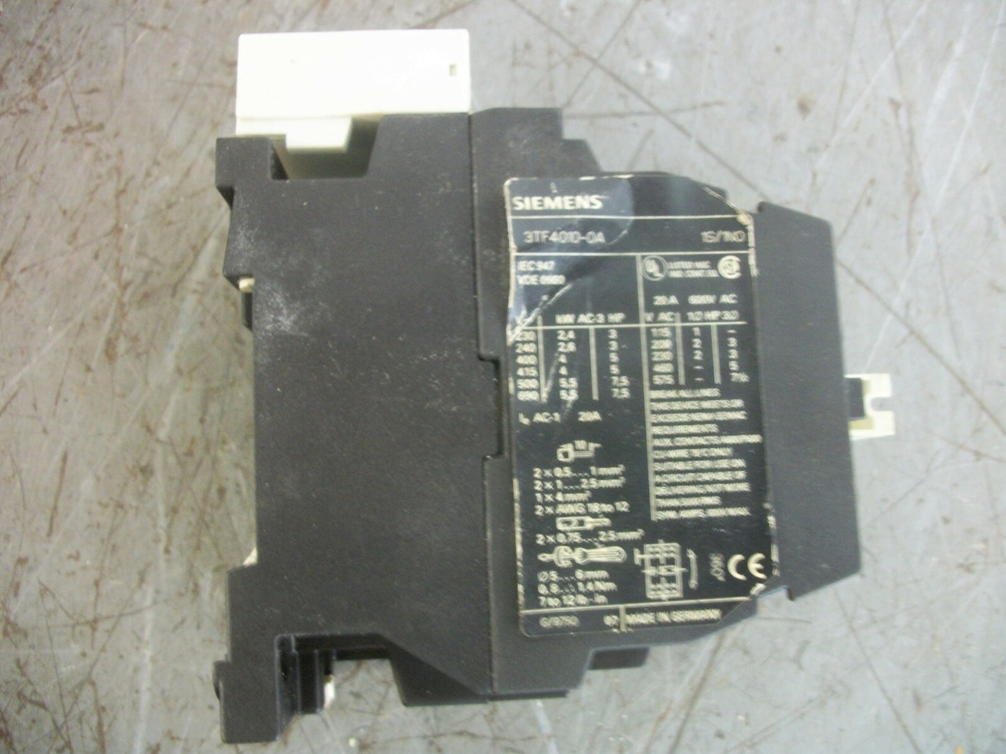 SIEMENS CONTACTOR 3TF4010-0A 20AMP 120VCOIL 3PH 600V 7.5HP