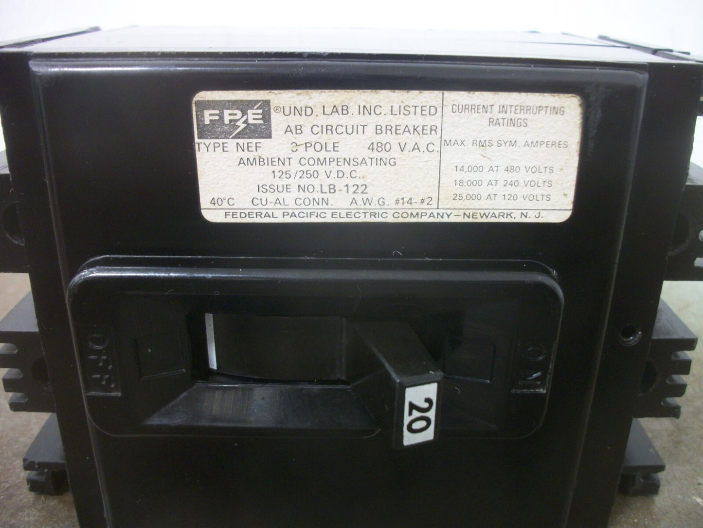FEDERAL PACIFIC NEF CIRCUIT BREAKER NEF431020 20AMP 480VOLT 3POLE