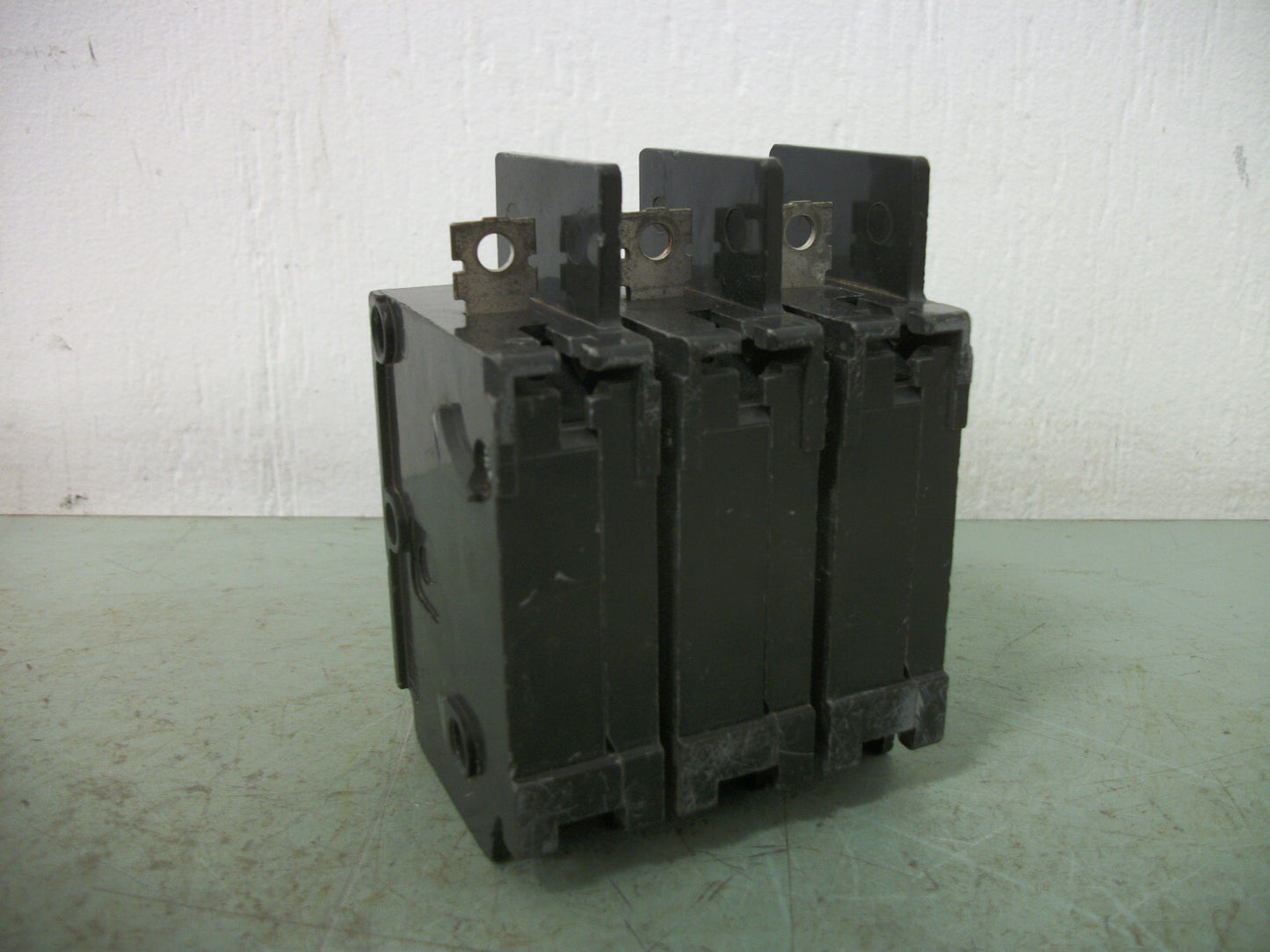 SIEMENS BQ CIRCUIT BREAKER BQ3B040 40AMP 240VOLT 3POLE
