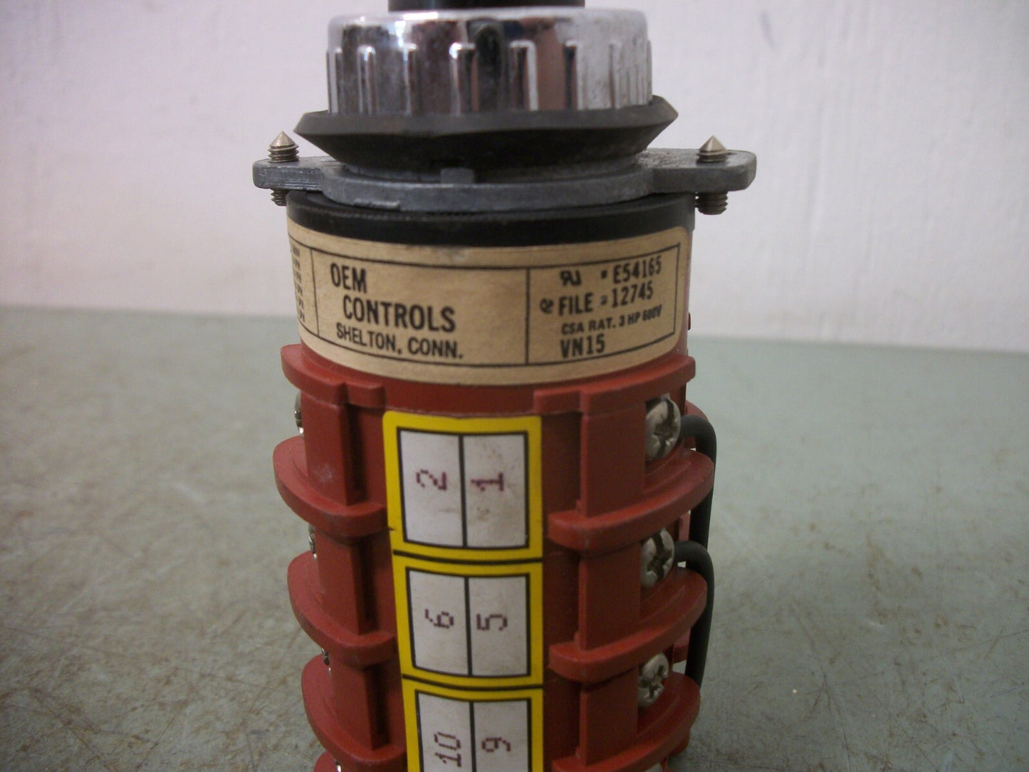 OEM CONTROLS 3-POSITION ROTARY SWITCH VN154T911-UL 10AMP 600VOLT 3PH 7.5HP NOB