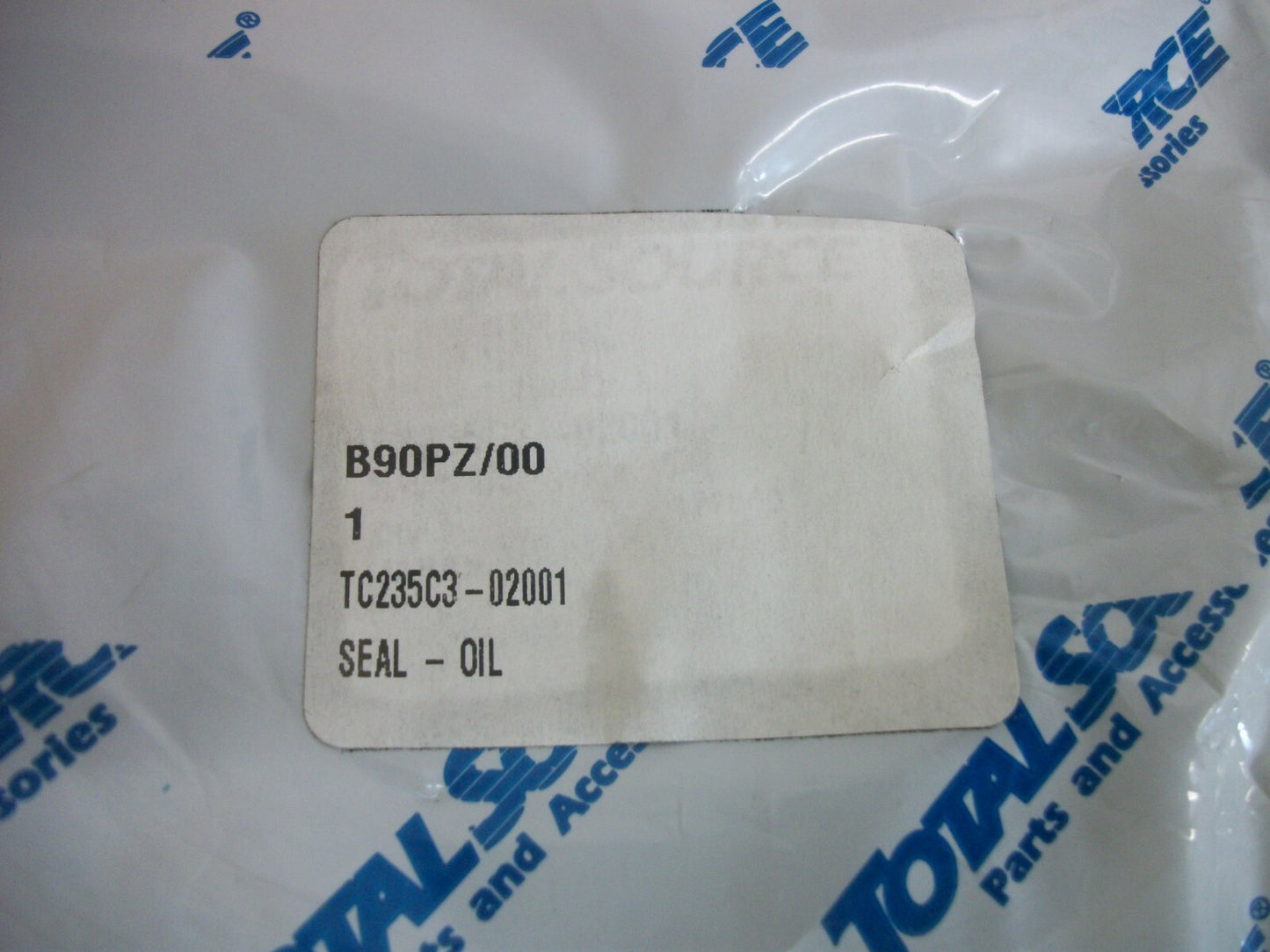 TOTAL SOURCE LOT OF 2 OIL SEALS TC235C3-02001 NEW