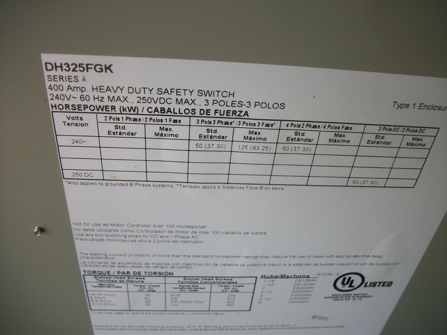 CUTLER-HAMMER DISCONNECT TYPE 1 DH325FGK 400AMP 240VOLT 3POLE FUSIBLE NOB REFURB