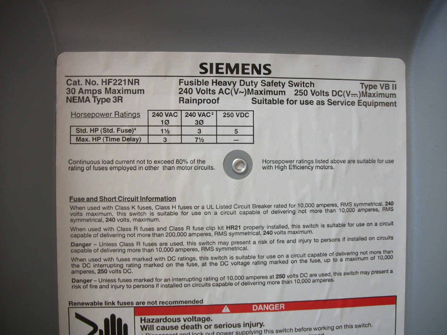 SIEMENS DISCONNECT TYPE 3R HF221NR 30AMP 240VOLT 2POLE FUSIBLE NOB