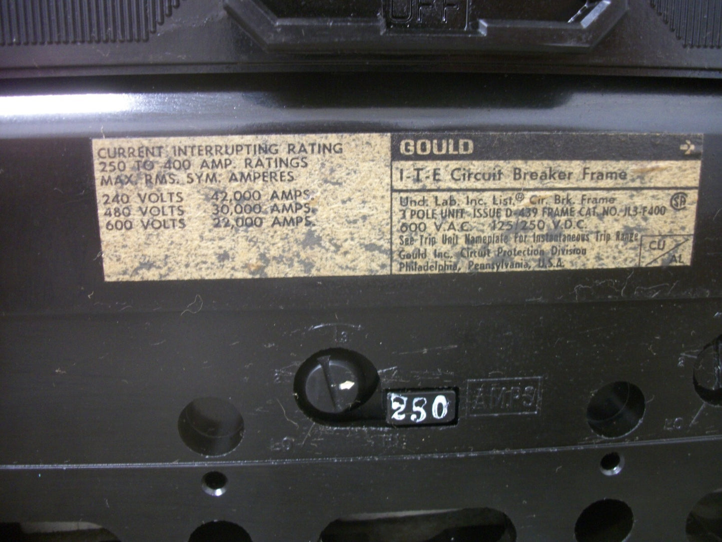 SIEMENS ITE JL3 CIRCUIT BREAKER JL3F400 400AMP 600VOLT 3POLE W/250A TRIP