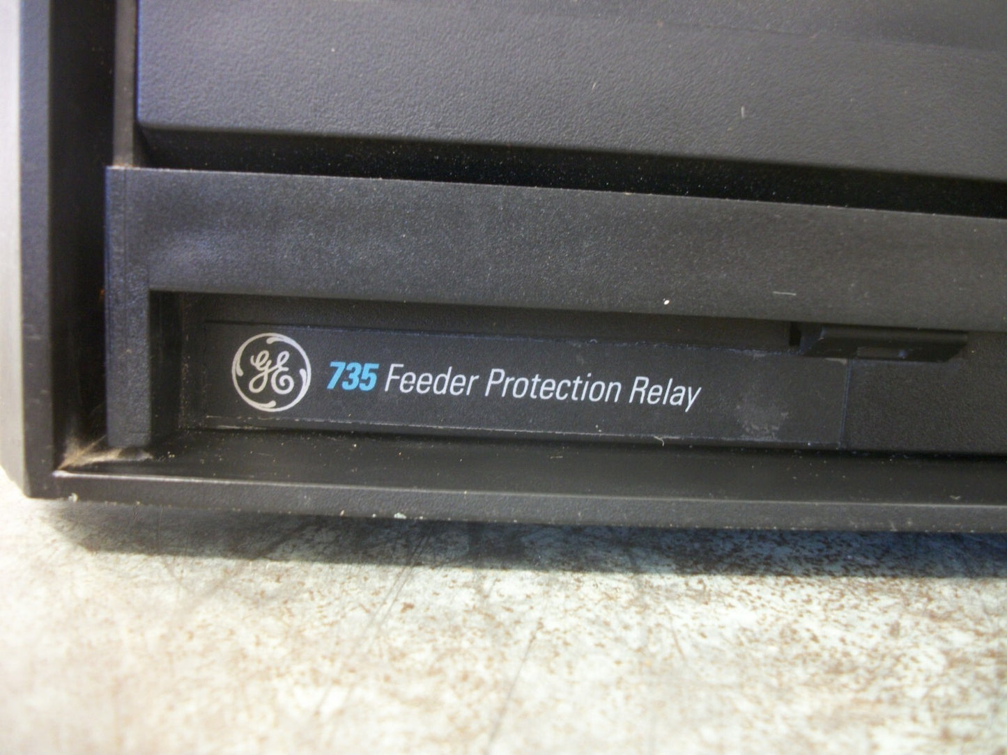 GE MULTILIN 735 FEEDER PROTECTION RELAY UNIT 735-5-5-HI-485