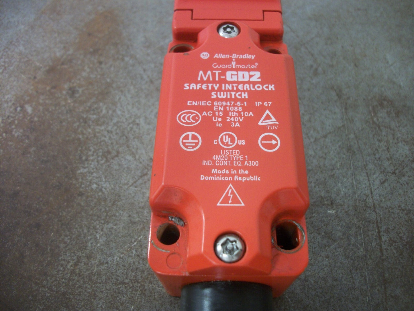 ALLEN-BRADLEY GUARDMASTER SAFETY INTERLOCK SWITCH MT-GD2