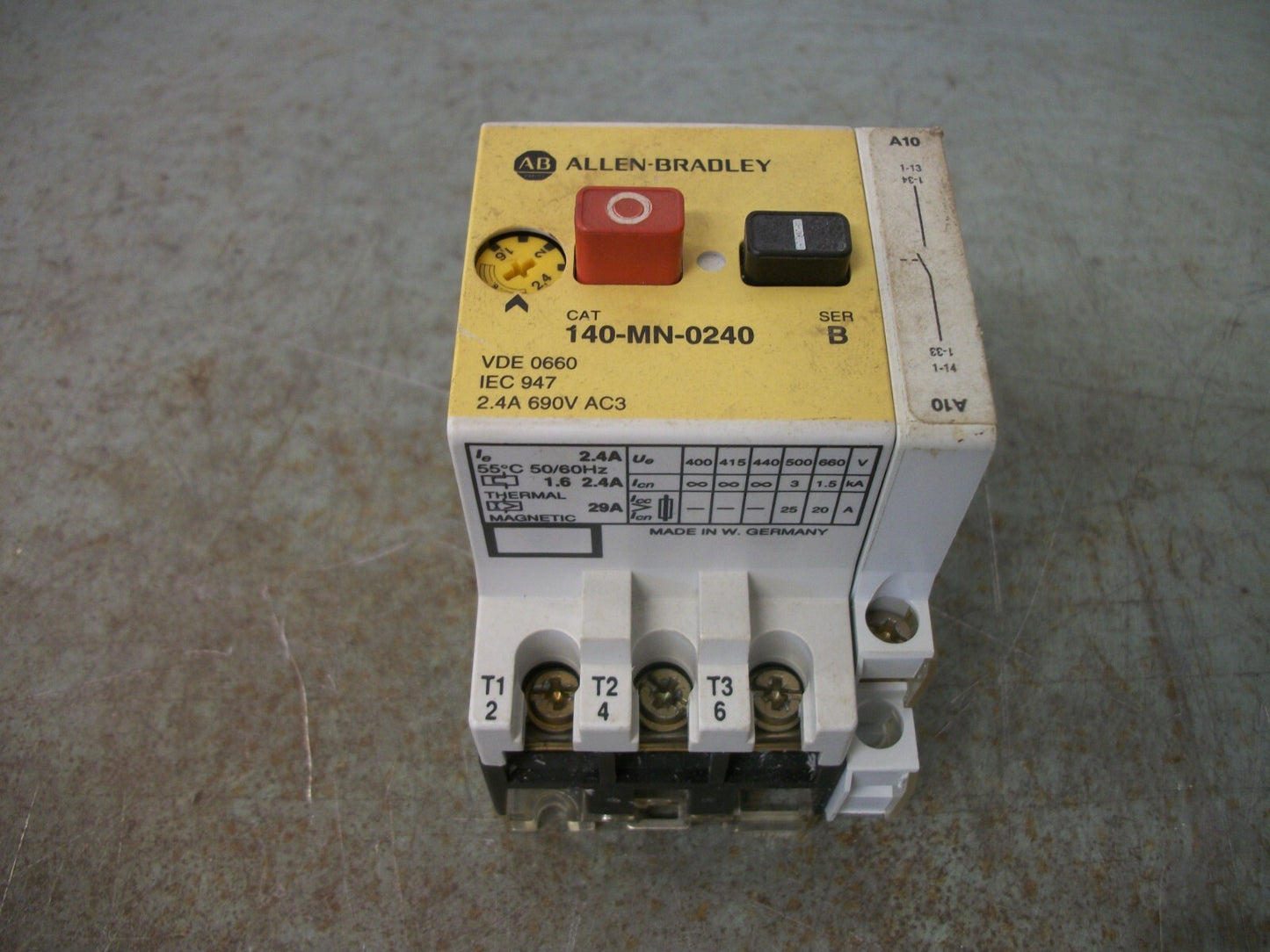 ALLEN-BRADLEY MOTOR CIRCUIT BREAKER 140-MN-0240 1.6-2.4AMP OLD