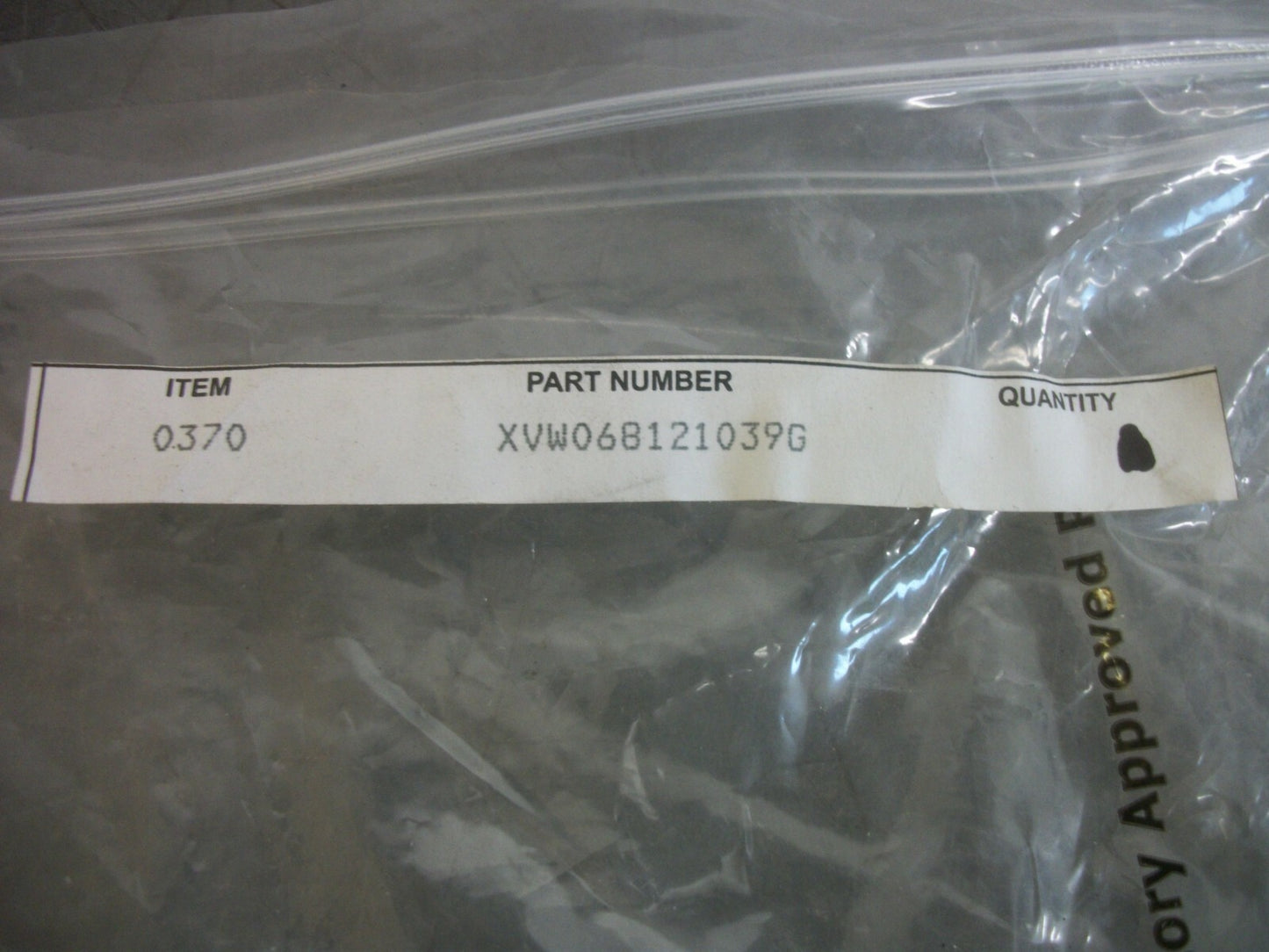 LINDE LOT OF 2 BELTS XVW068121039G NEW