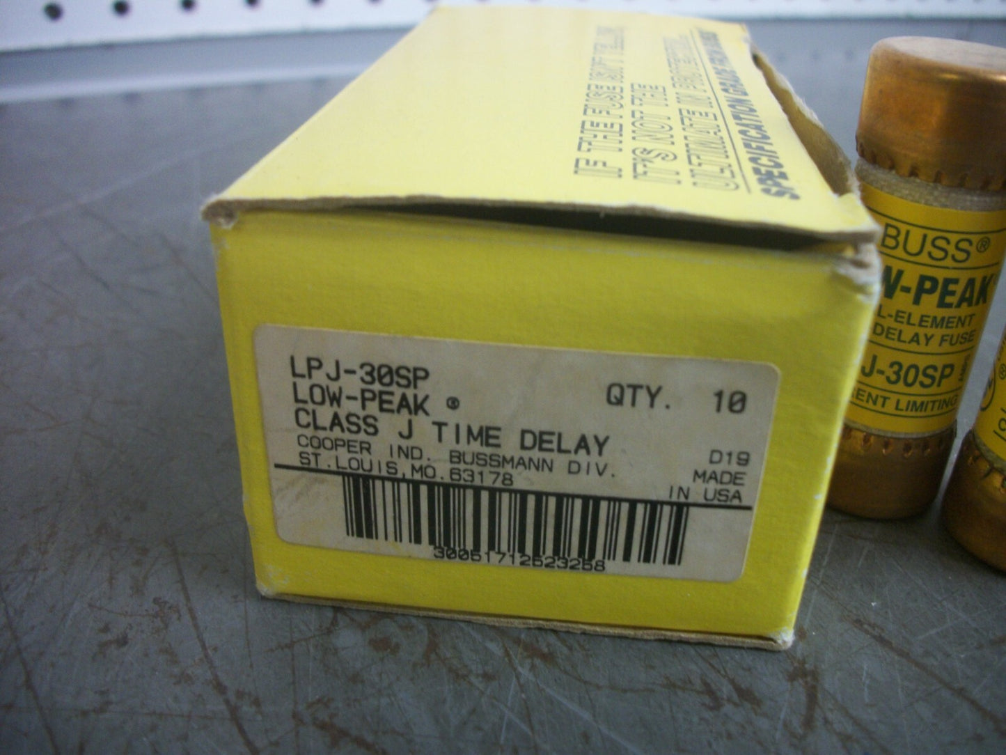 BUSSMANN BOX OF 2 LOW-PEAK FUSES LPJ-30SP 30AMP 600VOLT NIB