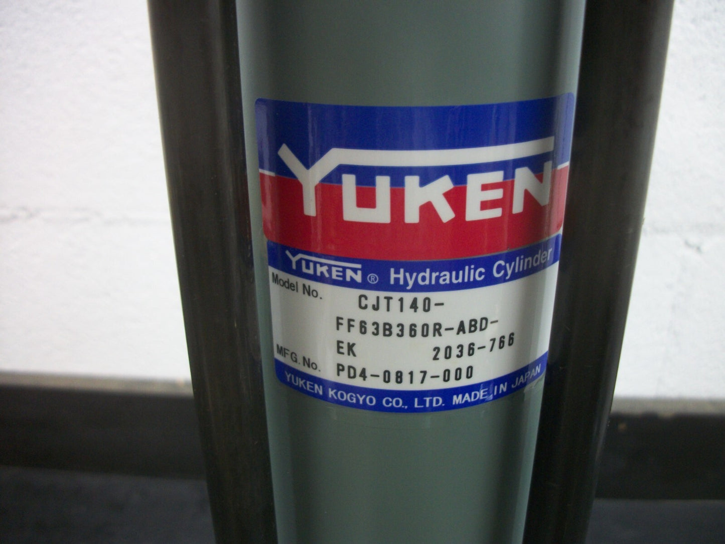 YUKEN PD4-0817-000 HYDRAULIC CYLINDER CJT140-FF63B360R-ABD-EK 2036-766