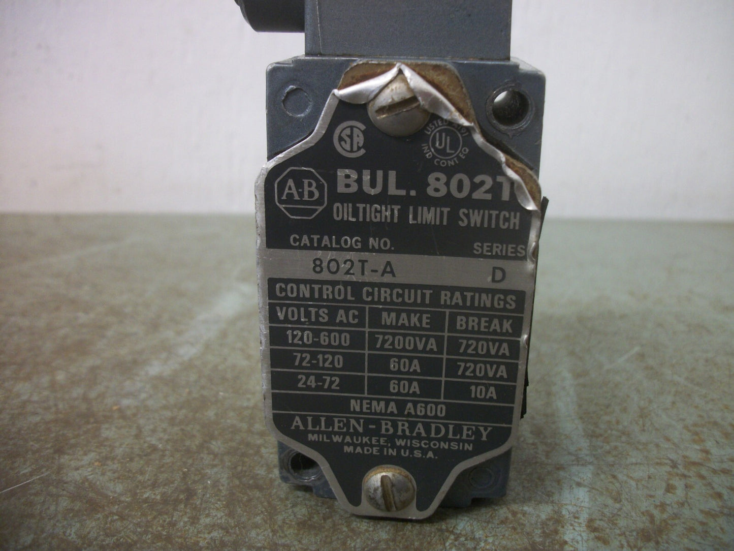 ALLEN-BRADLEY OILTIGHT LIMIT SWITCH 802T-A