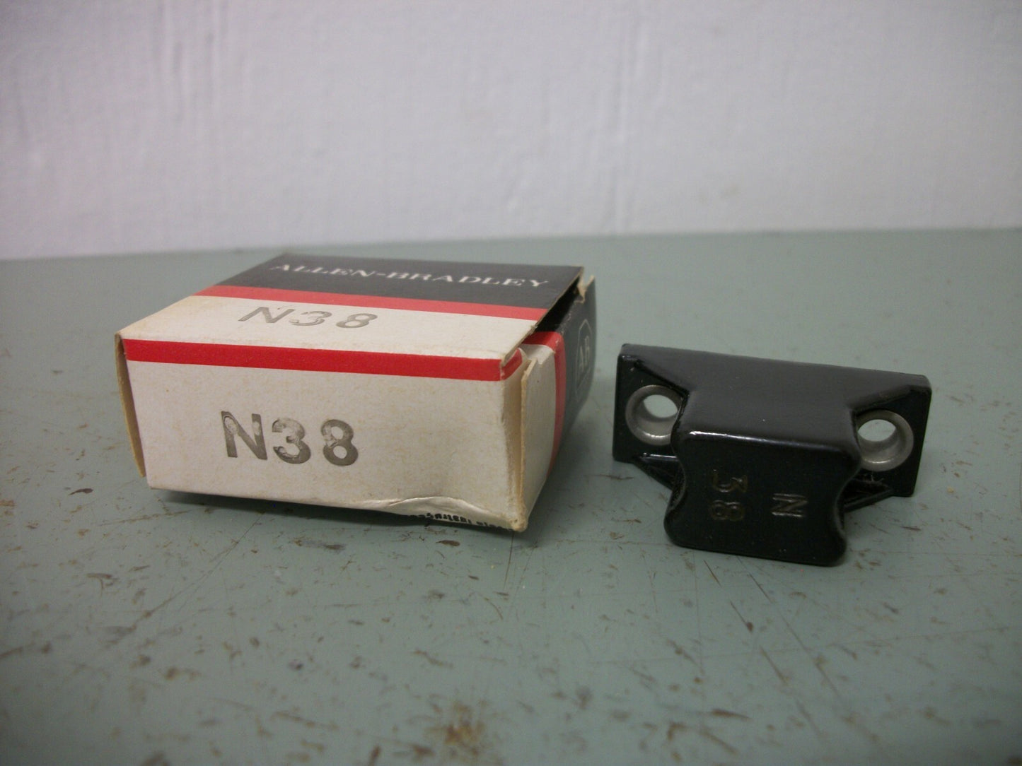 ALLEN-BRADLEY OVERLOAD RELAY THERMAL HEATER N38 NIB