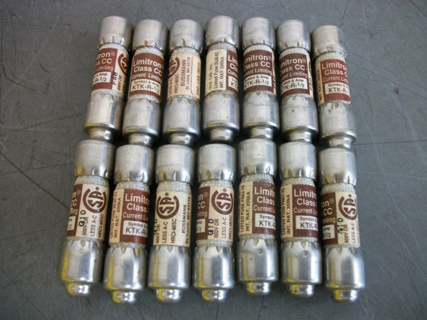 BUSSMANN LOT OF 14 LIMITRON FUSES KTK-R-1/2 1/2AMP 600VOLT NOB