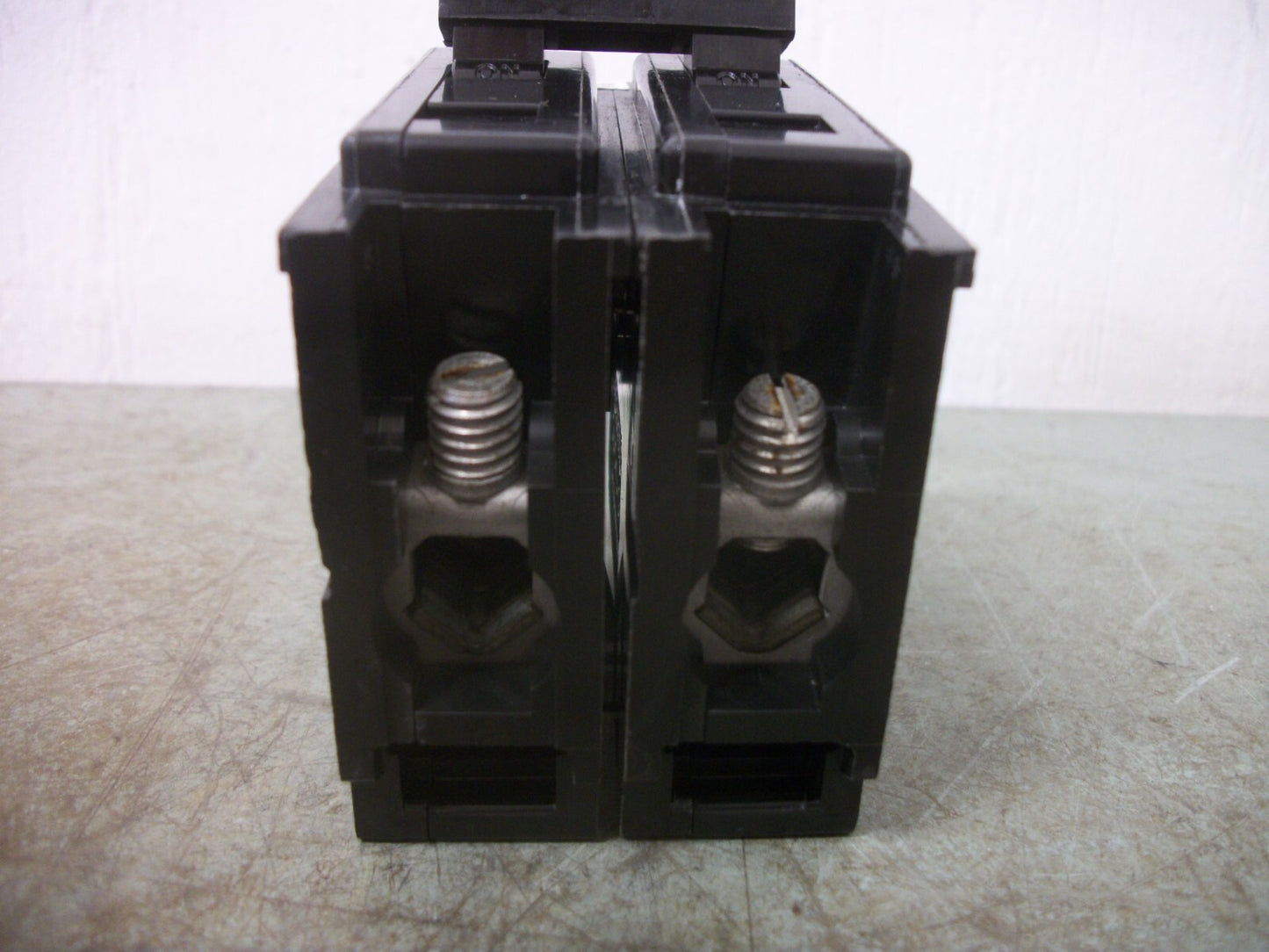 CUTLER-HAMMER BA CIRCUIT BREAKER BAB2100 100AMP 240VOLT 2POLE NOB