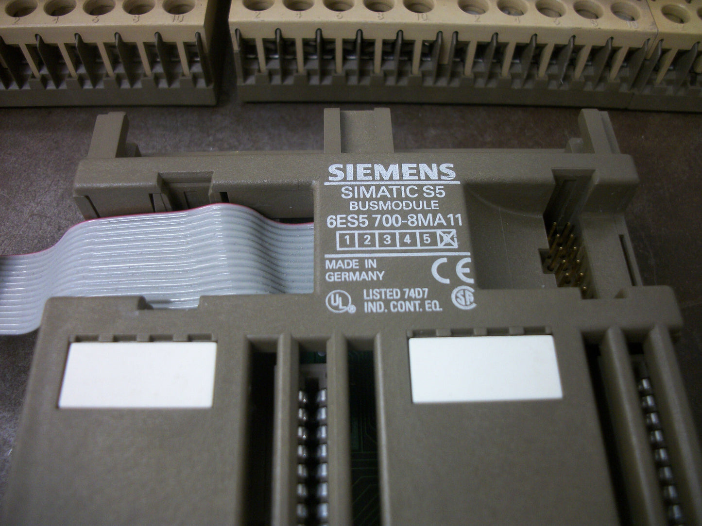 SIEMENS LOT OF 7 SIMATIC S5 BUS MODULES 6ES5700-8MA11
