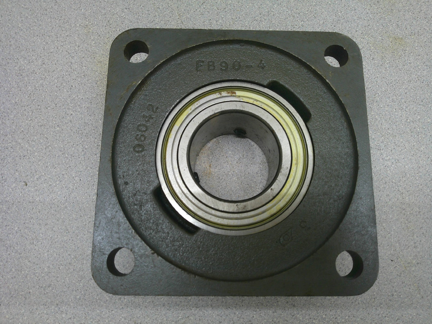HUB CITY FLANGE PILLOW BLOCK BEARING FB90-4 1-15/16