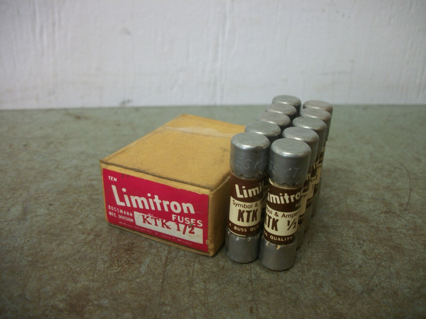 BUSSMANN BOX OF 10 LIMITRON FUSES KTK1/2 1/2AMP 600VOLT NIB