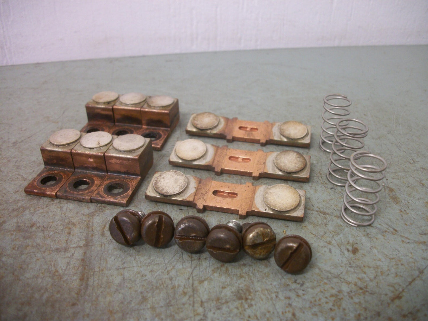 CUTLER-HAMMER SIZE 4 3POLE CONTACT KIT 6-44-2 NEW