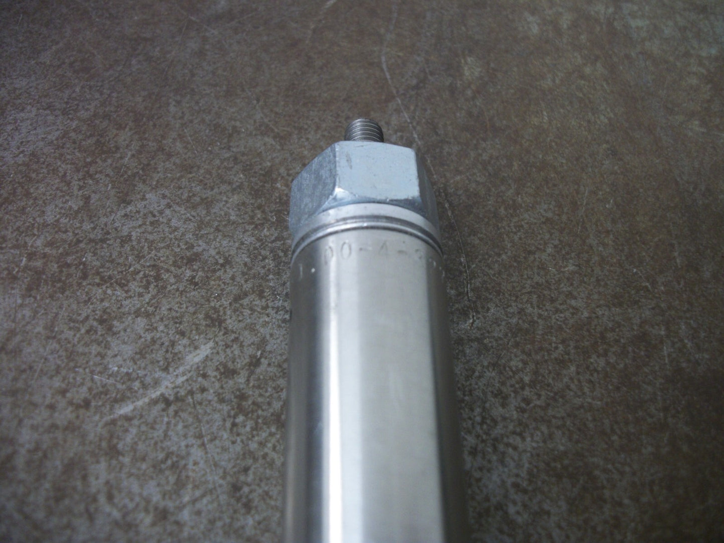 AMERICAN PNEUMATIC CYLINDER 750SNS-1.00-4-32 NEW