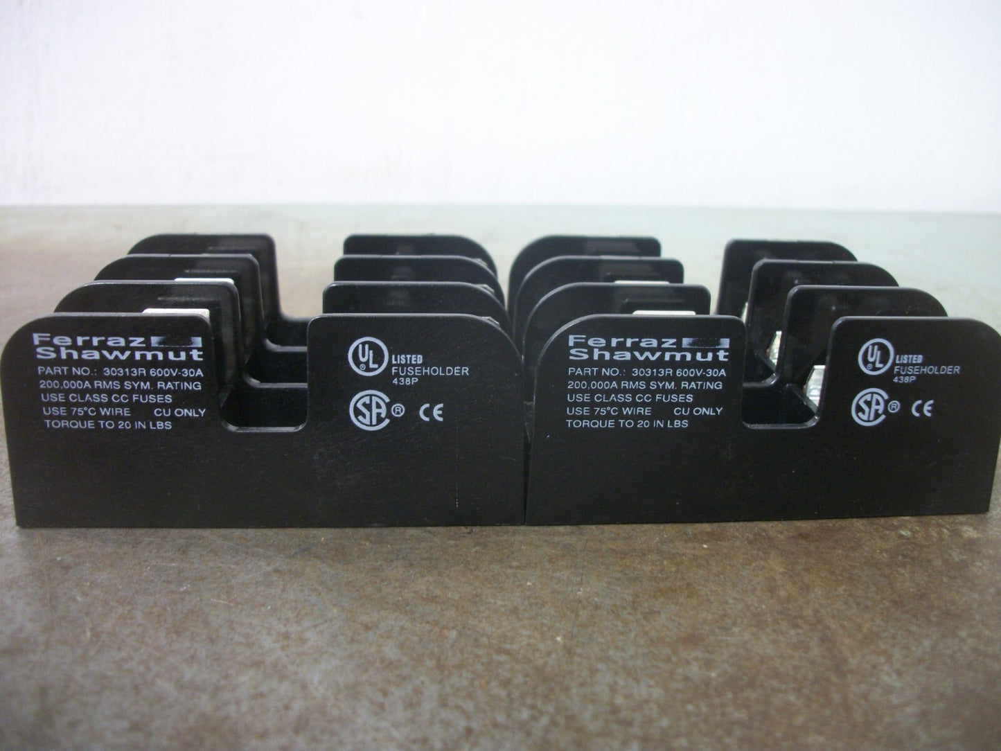 FERRAZ-SHAWMUT LOT OF 2 CLASS CC FUSEHOLDERS 30313R 30AMP 600VOLT 3POLE