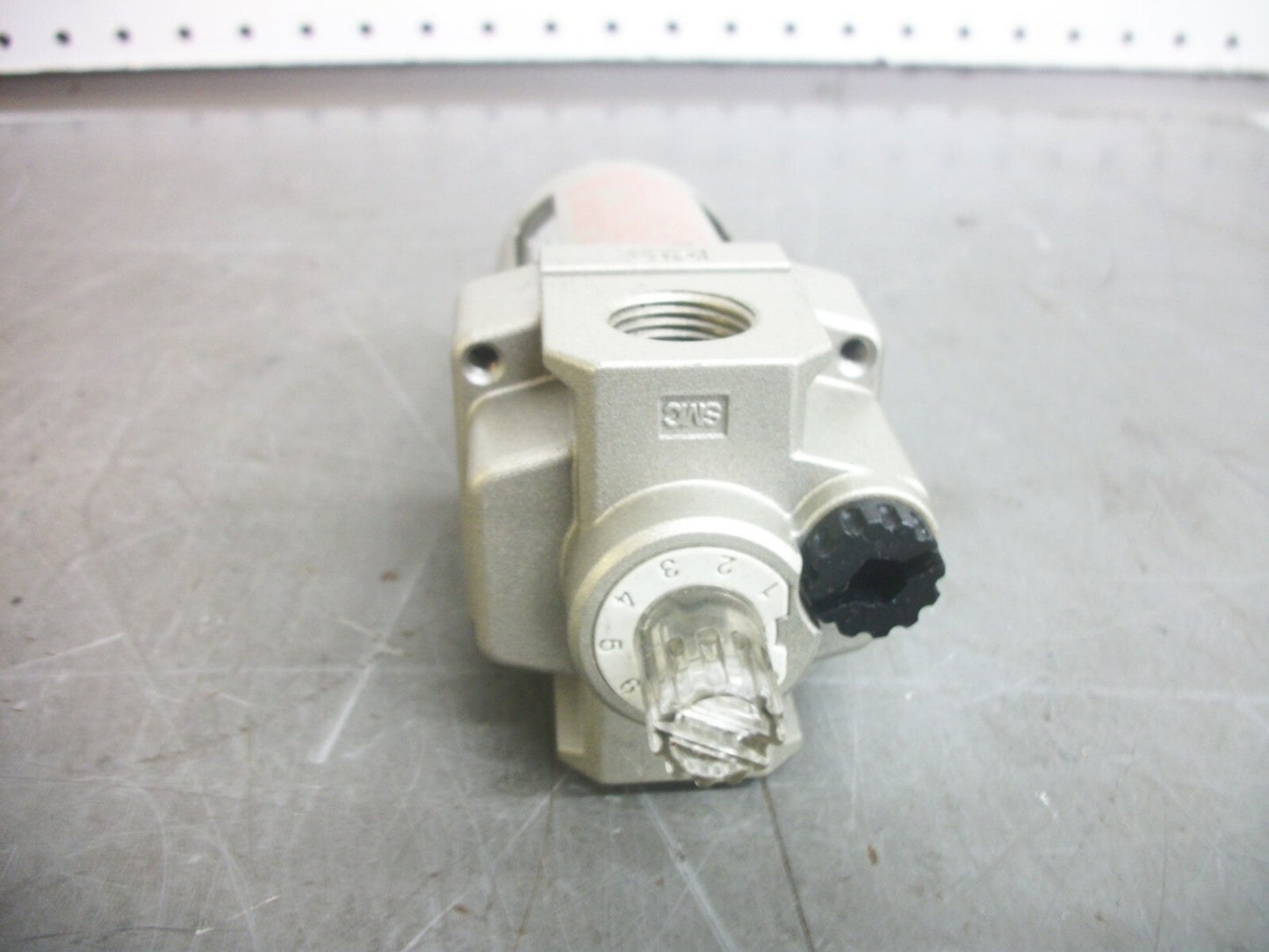 SMC 3/8" LUBRICATOR AL30-N03-2Z 150PSI