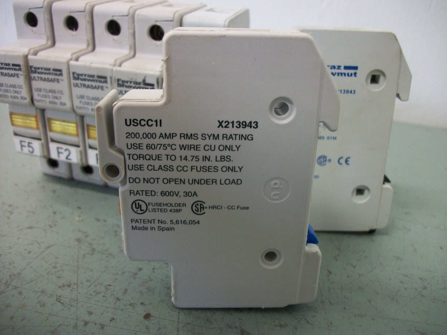 FERRAZ-SHAWMUT LOT OF 7 ULTRASAFE CLASS CC FUSEHOLDERS USCC1I 30AMP 600VOLT 1POL
