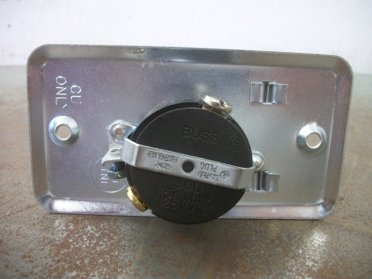 BUSSMANN FUSETRON 4" BOX-COVER UNIT SOU 15AMP 125VOLT NIB